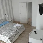 Casa Castellano فندق مبيت وإفطار