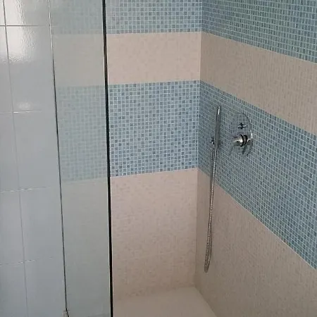Casa Castellano לינה וארוחת בוקר נולה
